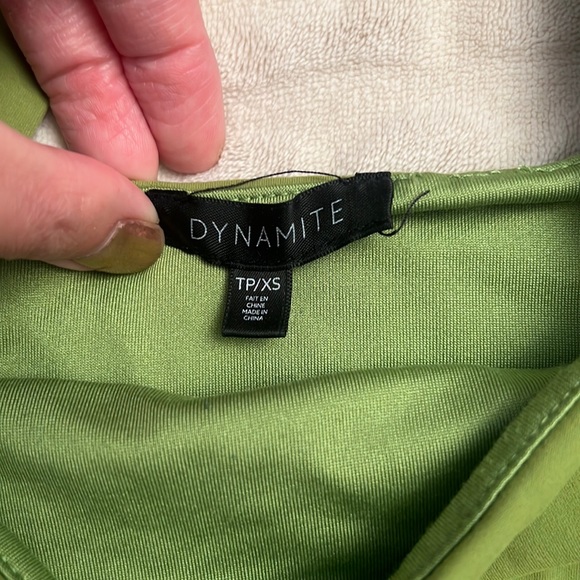 Dynamite Trending Green Cropped Top - Picture 3 of 6